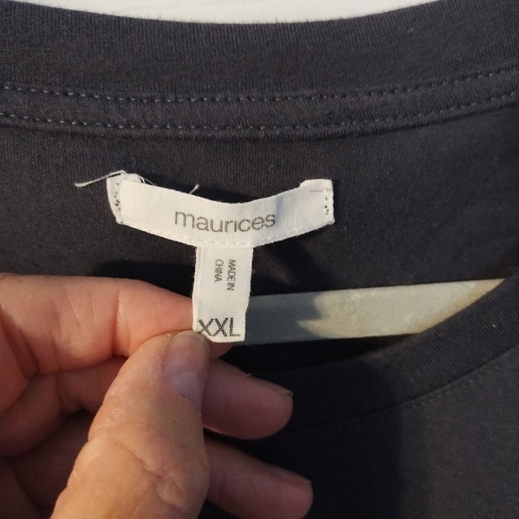 Women's Tshirt - Picture 2 of 3